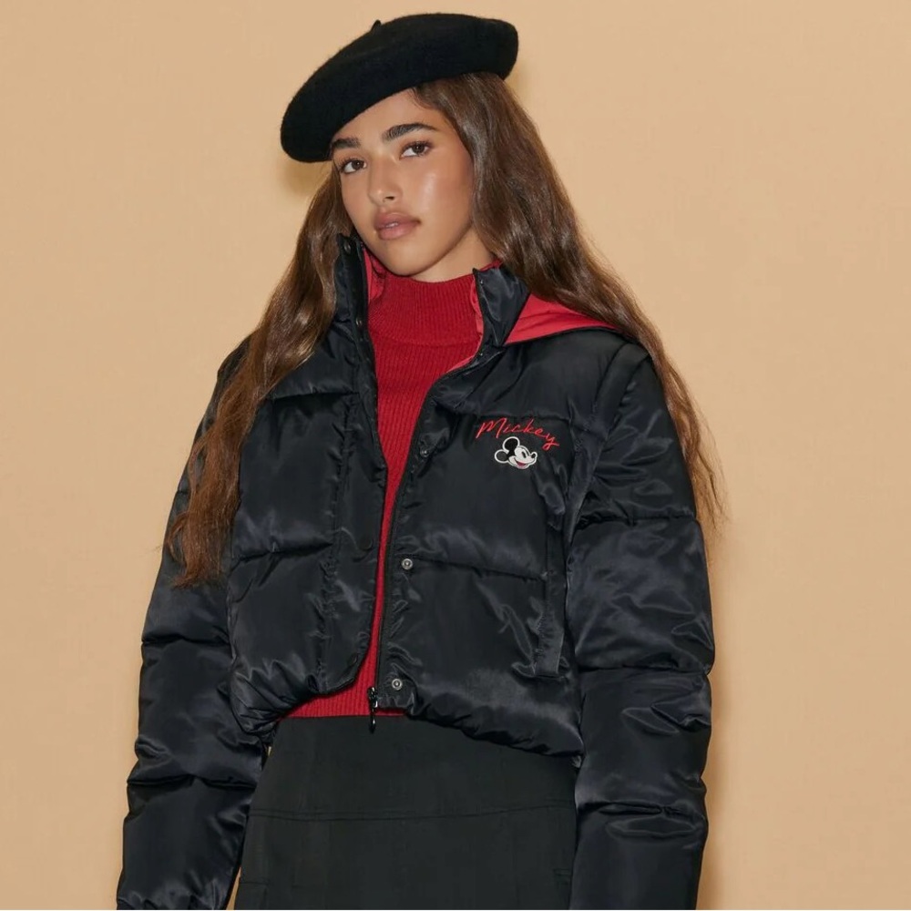 Disney Mickey Mouse Black Red Cropped Puffer Jacket Forever 21 Small